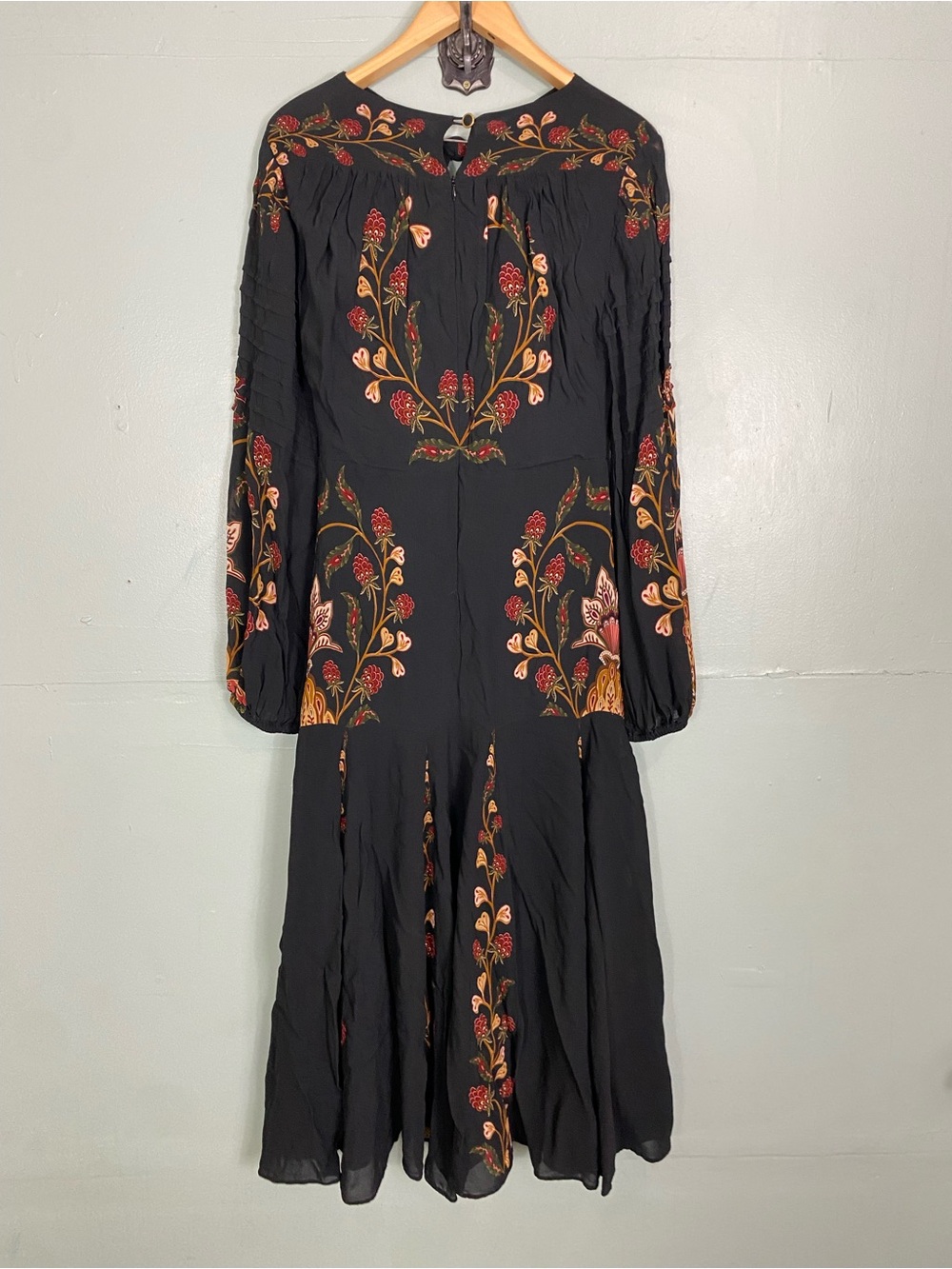 Farm Rio Berry Garden Long Sleeve Pleated Midi Dress Floral Large - Picture 5 of 8